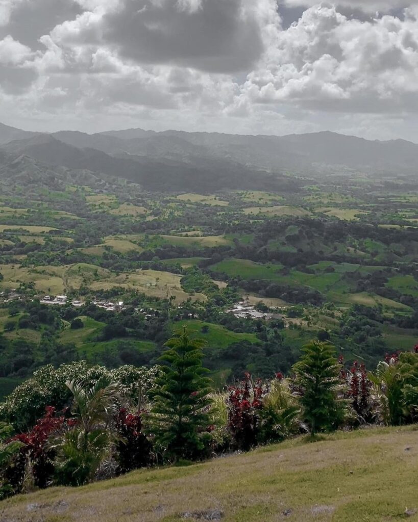 Montaña Redonda or scenic overlook
